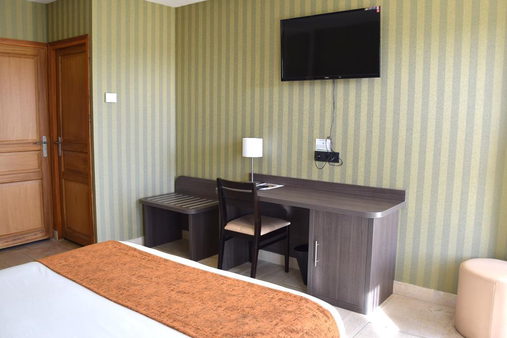 Logis Des Sources Hotel Créney-près-Troyes Kültér fotó