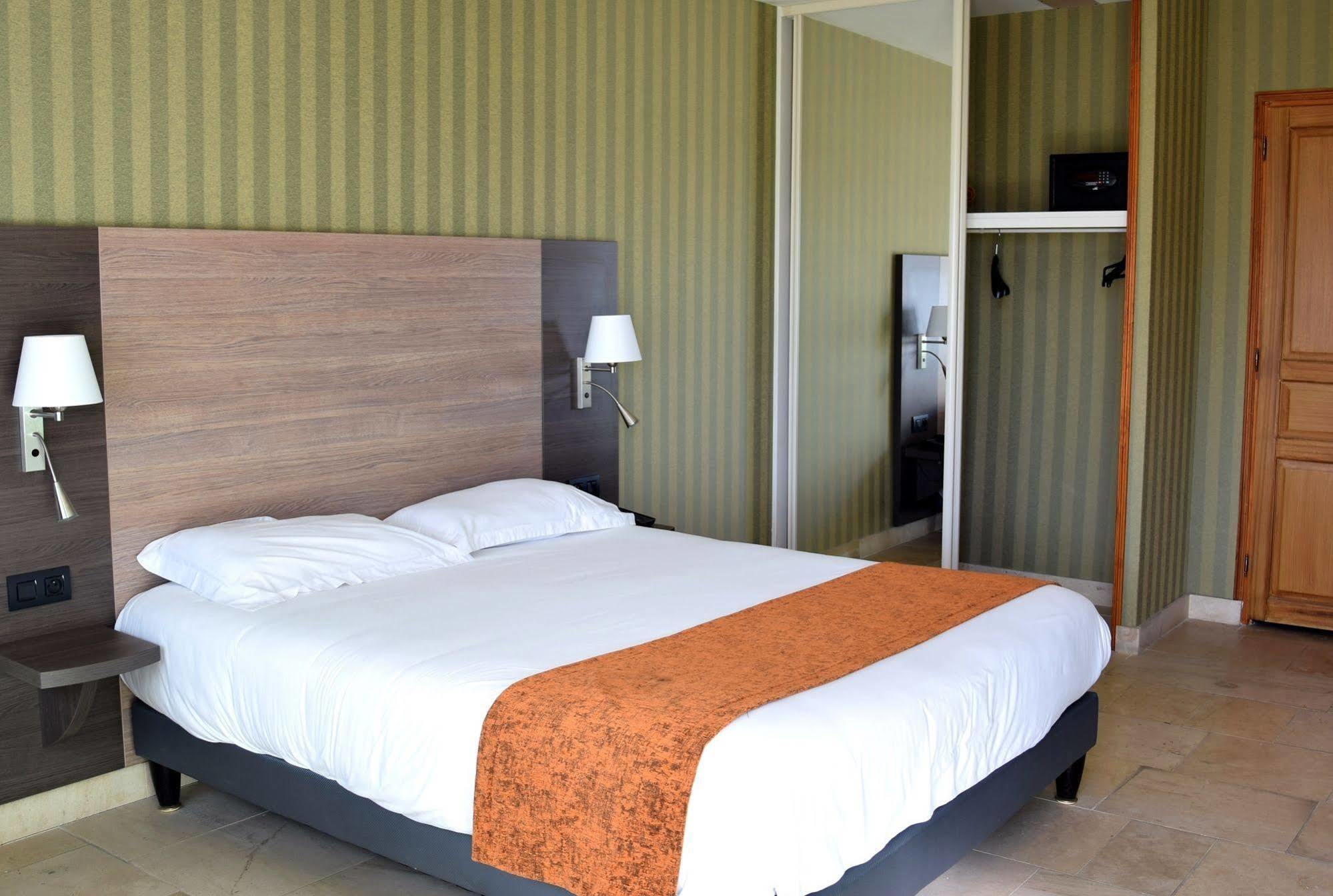 Logis Des Sources Hotel Créney-près-Troyes Kültér fotó